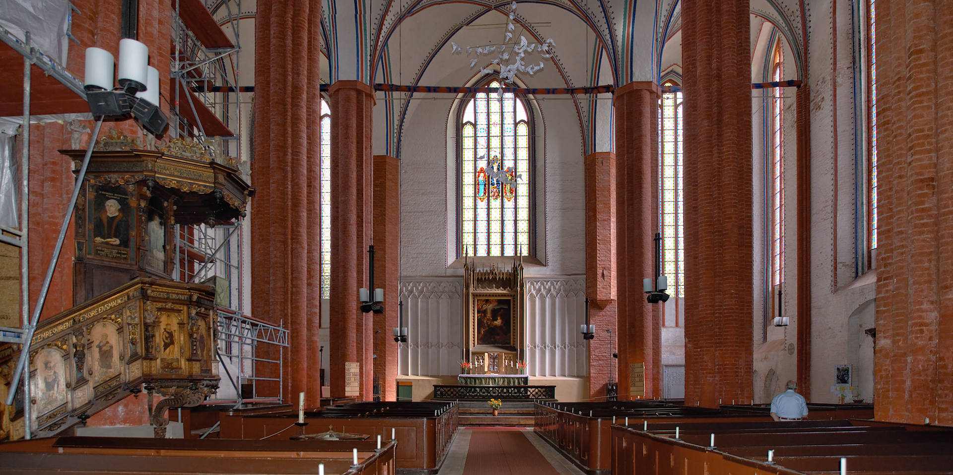 Blick auf den Altar der Greifswalder Marienkirche
